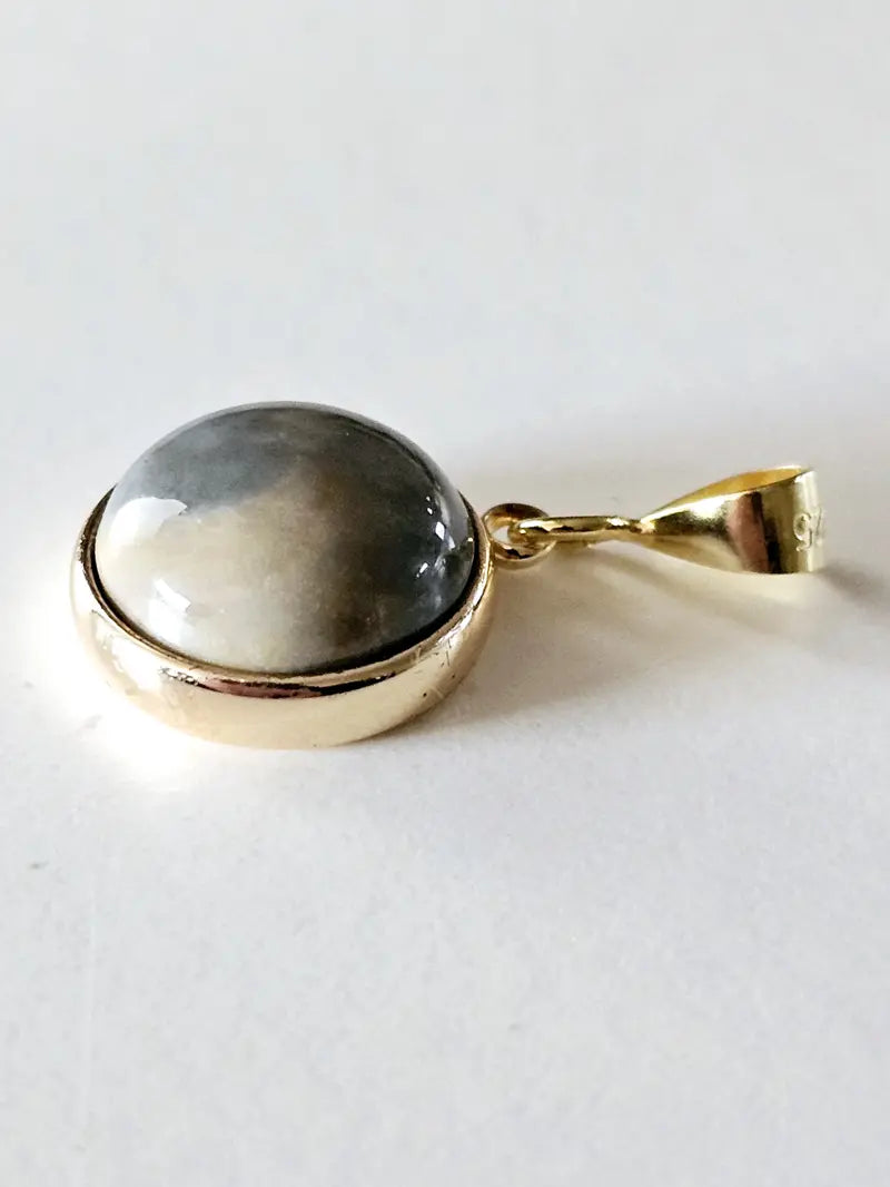 Elegant Gold Plated Ring with Jasper Gemstone - Handcrafted Jewelry Scandinavian Gem Design
