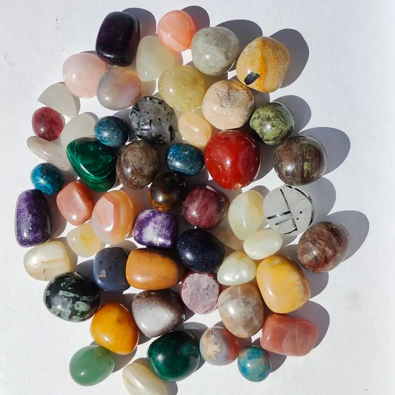 Aquarium Stones (50g) - Scandinavian Gem Design