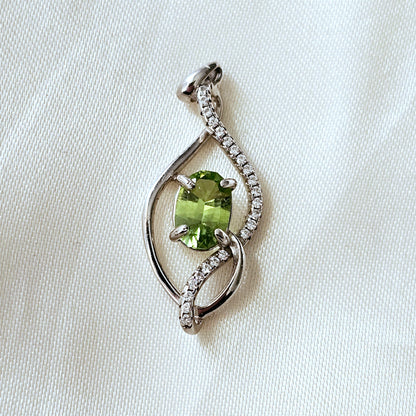 Sterling Silver Pendant with Peridot and Zirconia