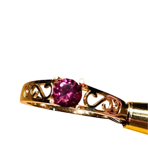 Timeless Beauty: 14ct Gold and Umbalite Garnet Ring - Unique jewelry - Scandinavian Gem Design